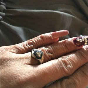 Kay’s ring size 7